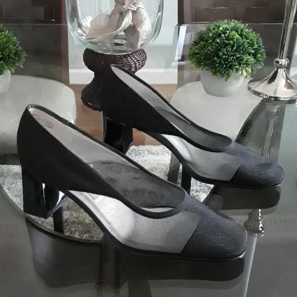 SRO ⭐Mesh block heels⭐